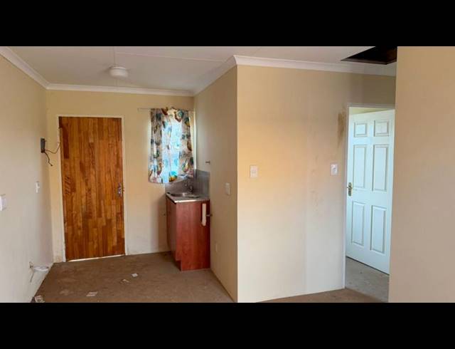 2 BEDROOM HOUSE FOR SALE IN TOEKOMSRUS